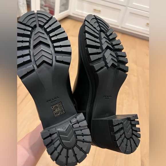 Prada heeled combat boots - size 40 - Picture 3 of 5